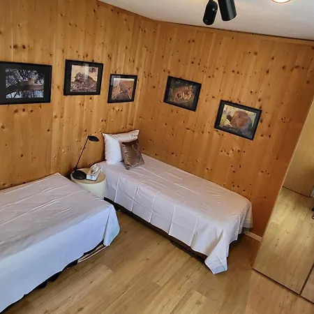 Uf Em Bueel Apartament *